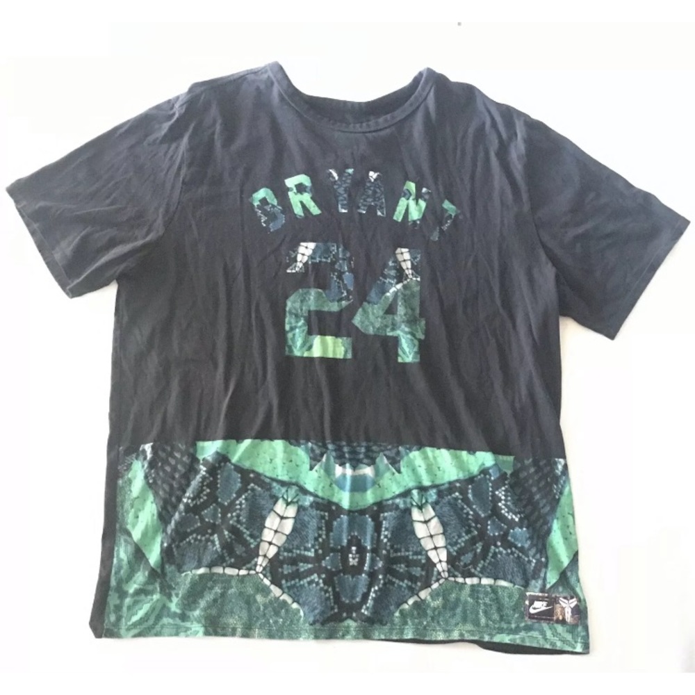 Nike mens' size XXL Kobe Bryant 24 Tshirts